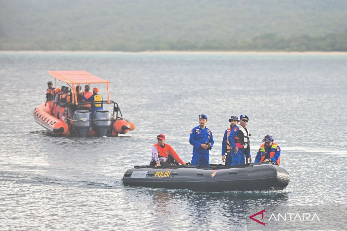 SAR team to deploy larger vessels in Tunu Pratama Jaya ferry search