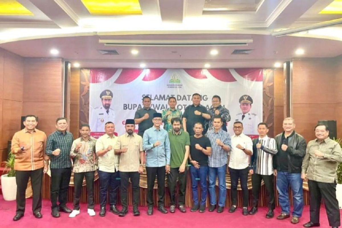 Mualem kumpulkan bupati/wali Kota di Jakarta, bahas soal otsus hingga Blang Padang