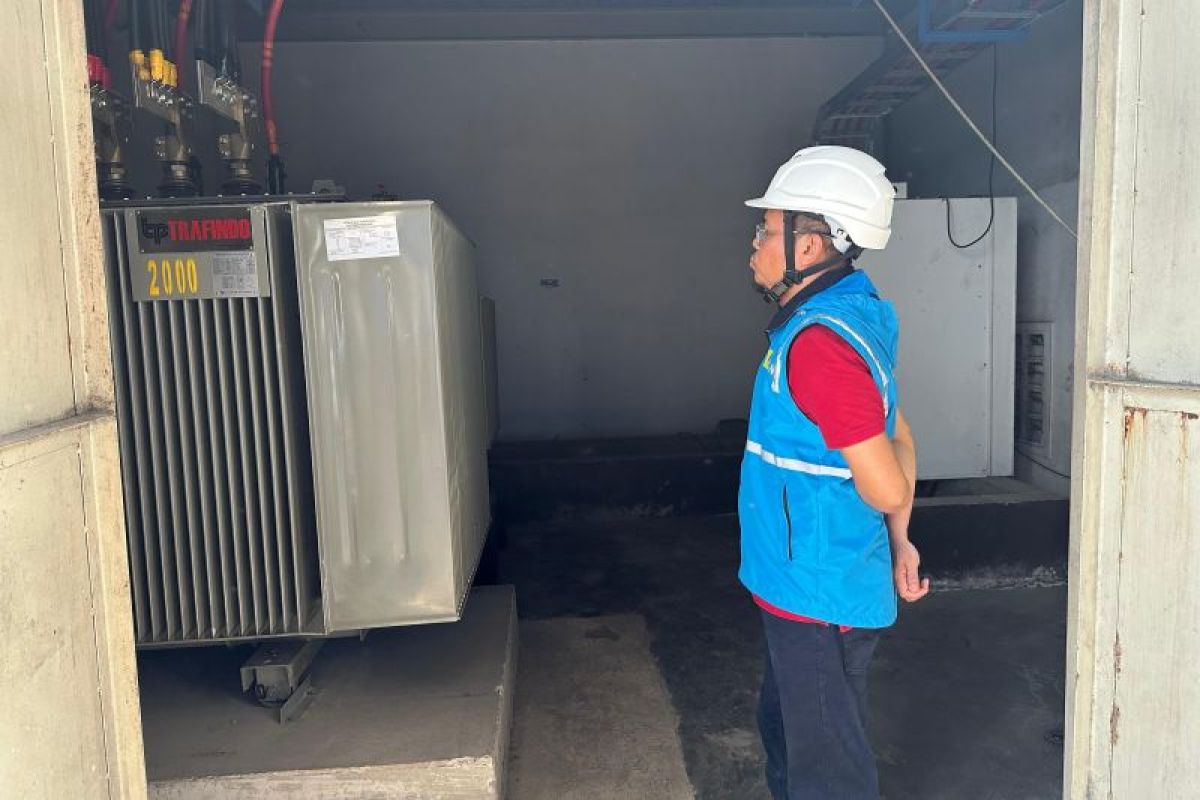 PLN dukung pertumbuhan industri, meresmikan tambah daya pelanggan besar di Mempawah