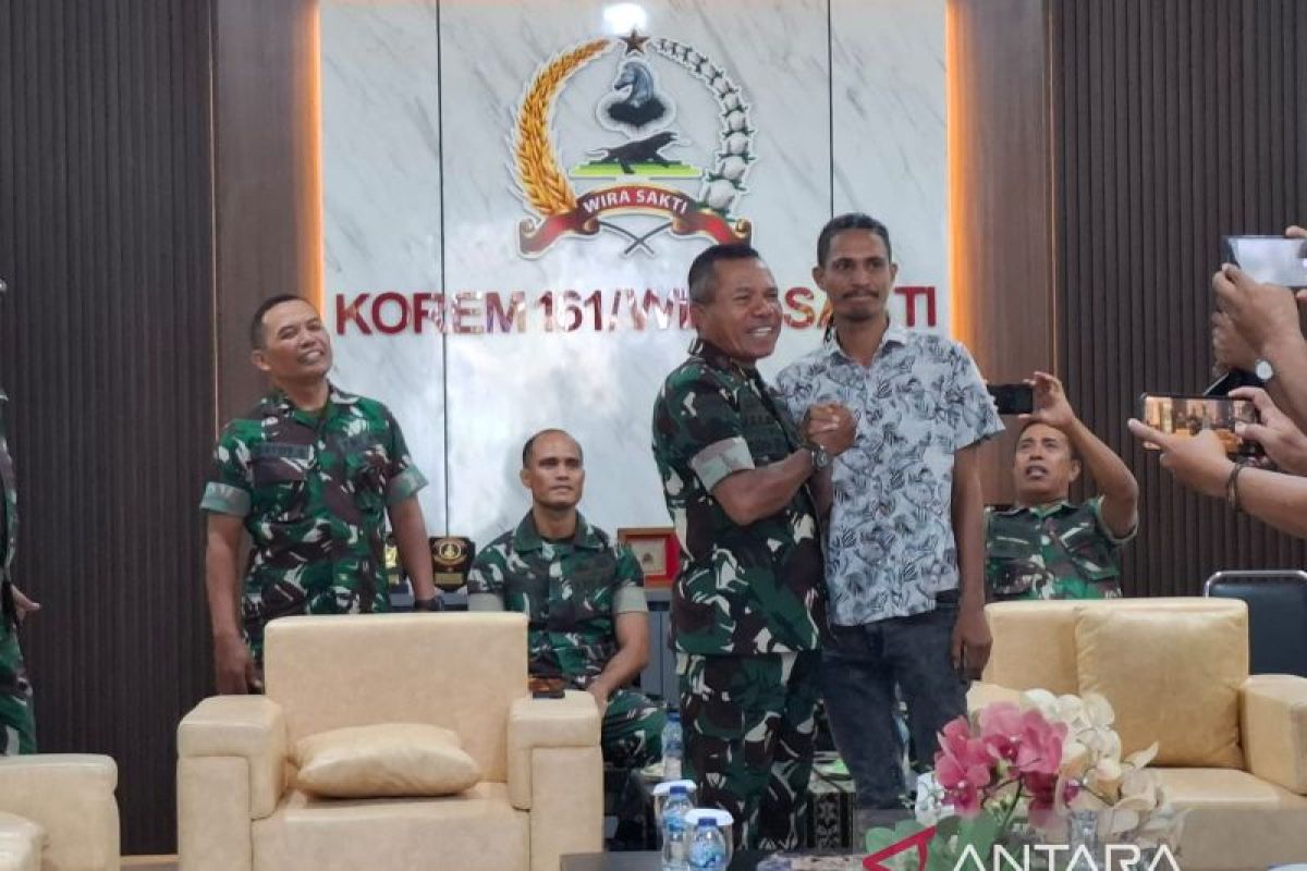 Seorang wartawan media lokal di NTT sampaikan permohonan maaf ke Danrem 161/WS