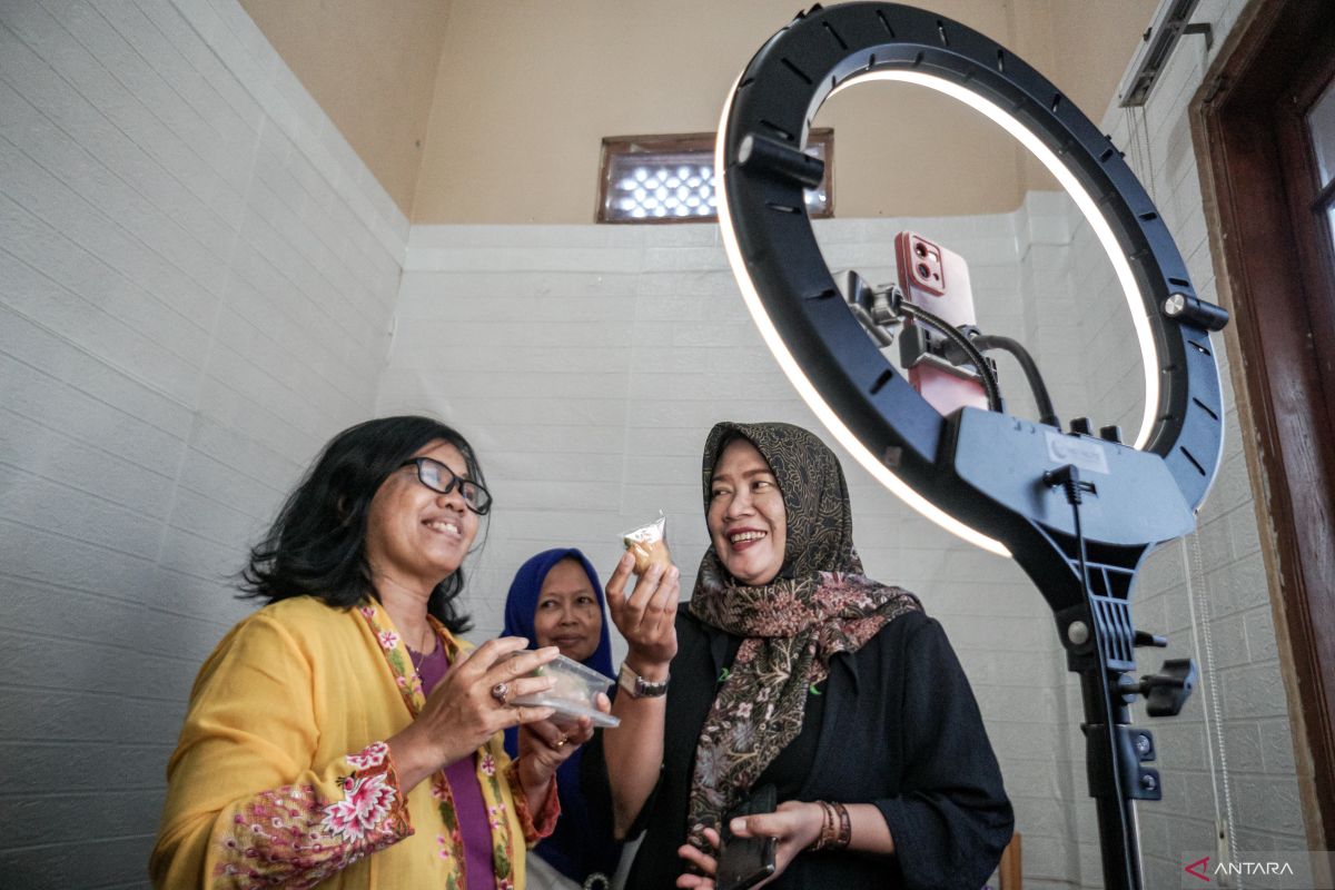 Simak lagi warta soal syarat Instagram Live, petisi pemilik Binguo EV