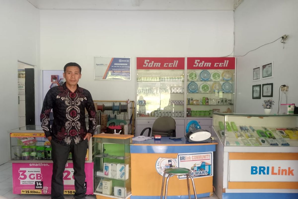 Agen BRILink bantu petani akses layanan keuangan