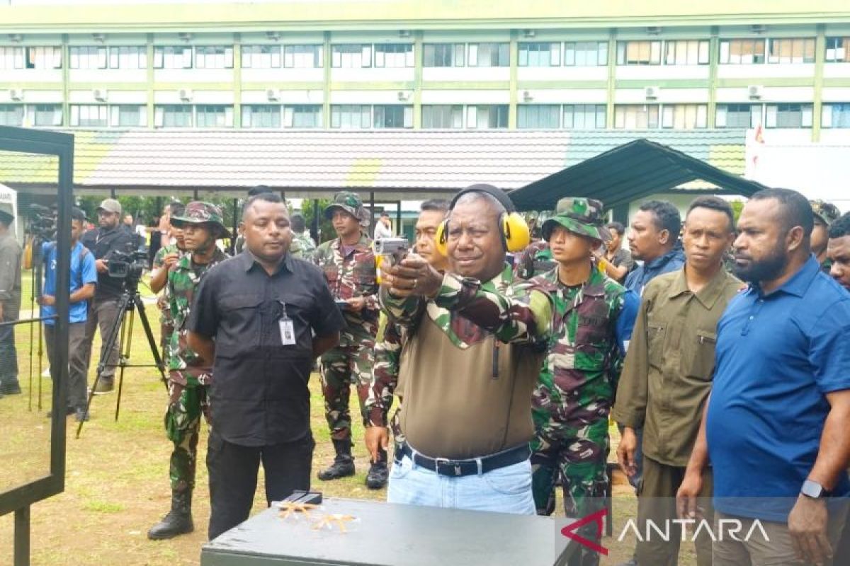 Dominggus Mandacan: Kasuari Shooting Club pusat pembinaan atlet menembak