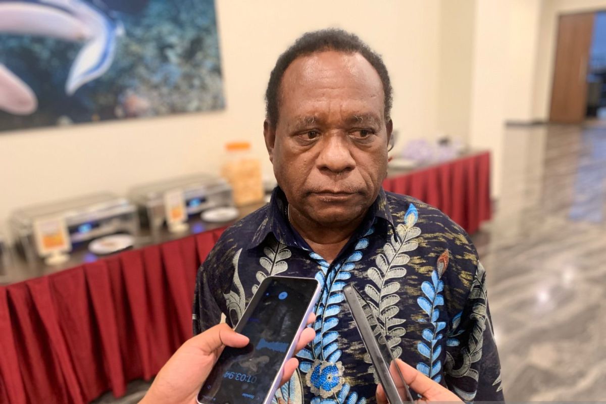 Tambrauw kirim 13 siswa program ADEM ke tiga provinsi