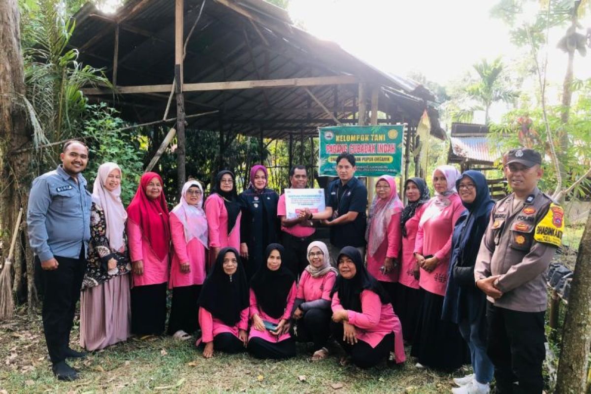 PT Semen Padang dukung produksi pupuk organik, targetkan 5 ton per bulan di Payakumbuh