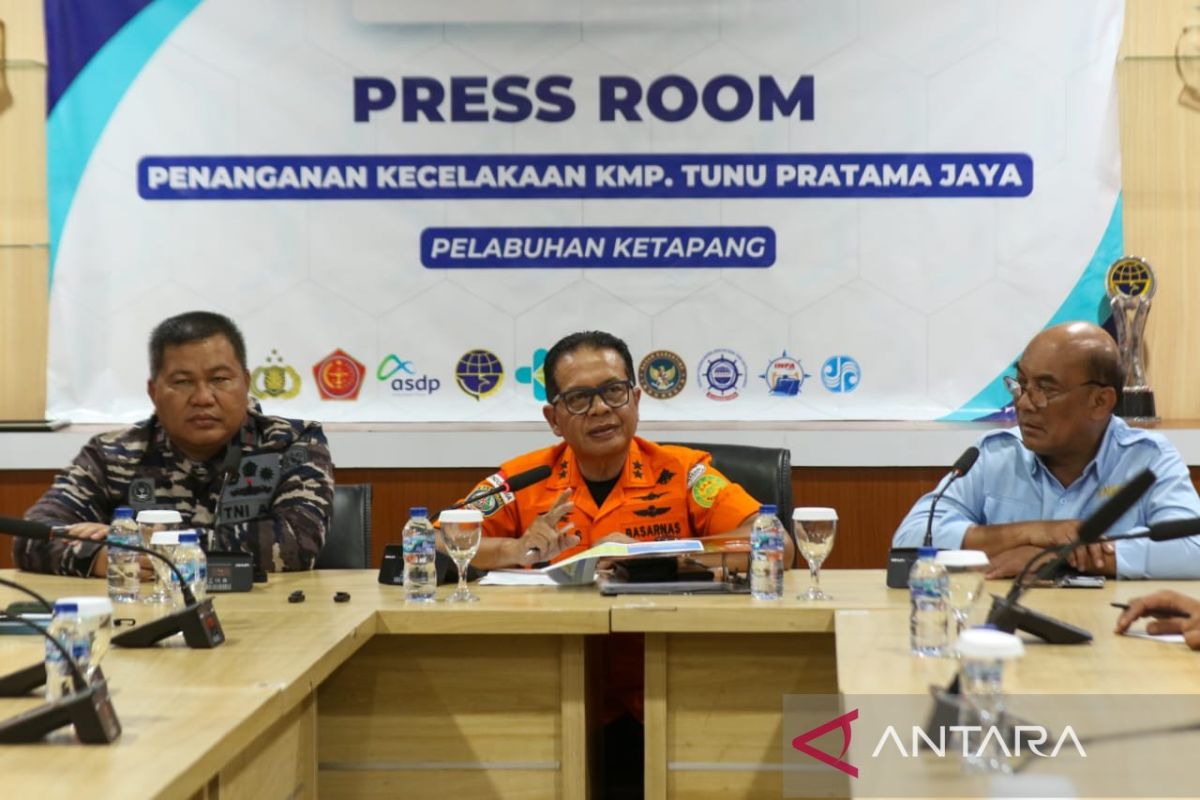 Tim SAR akan perluas pencarian korban kapal tenggelam di permukaan