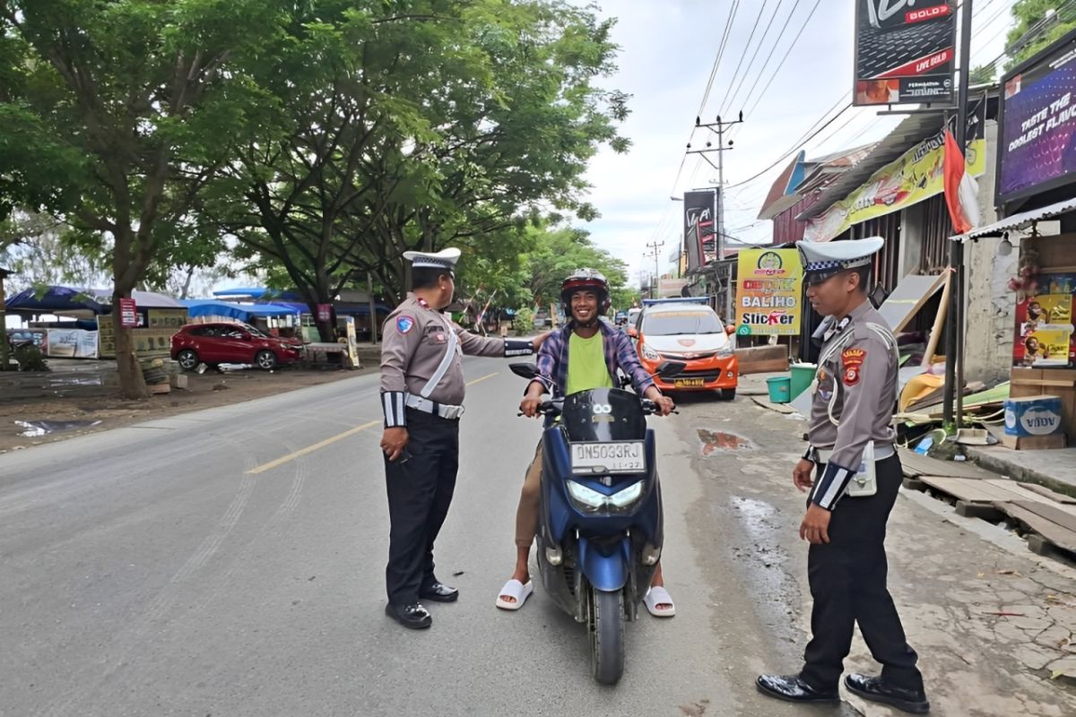 Polres Banggai gencarkan edukasi pengendara tingkatkan kesadaran berlalu lintas