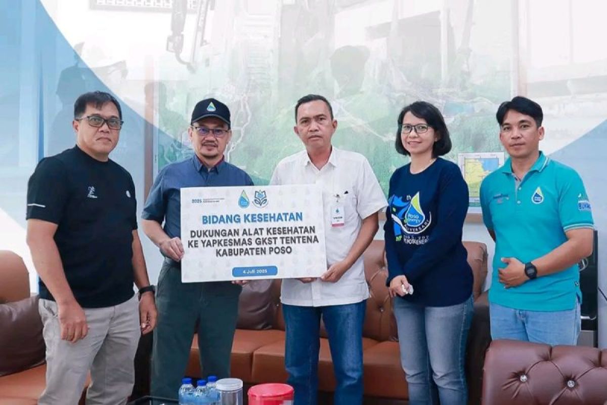Poso Energy serahkan bantuan alkes ke RS Sinar Kasih Tentena