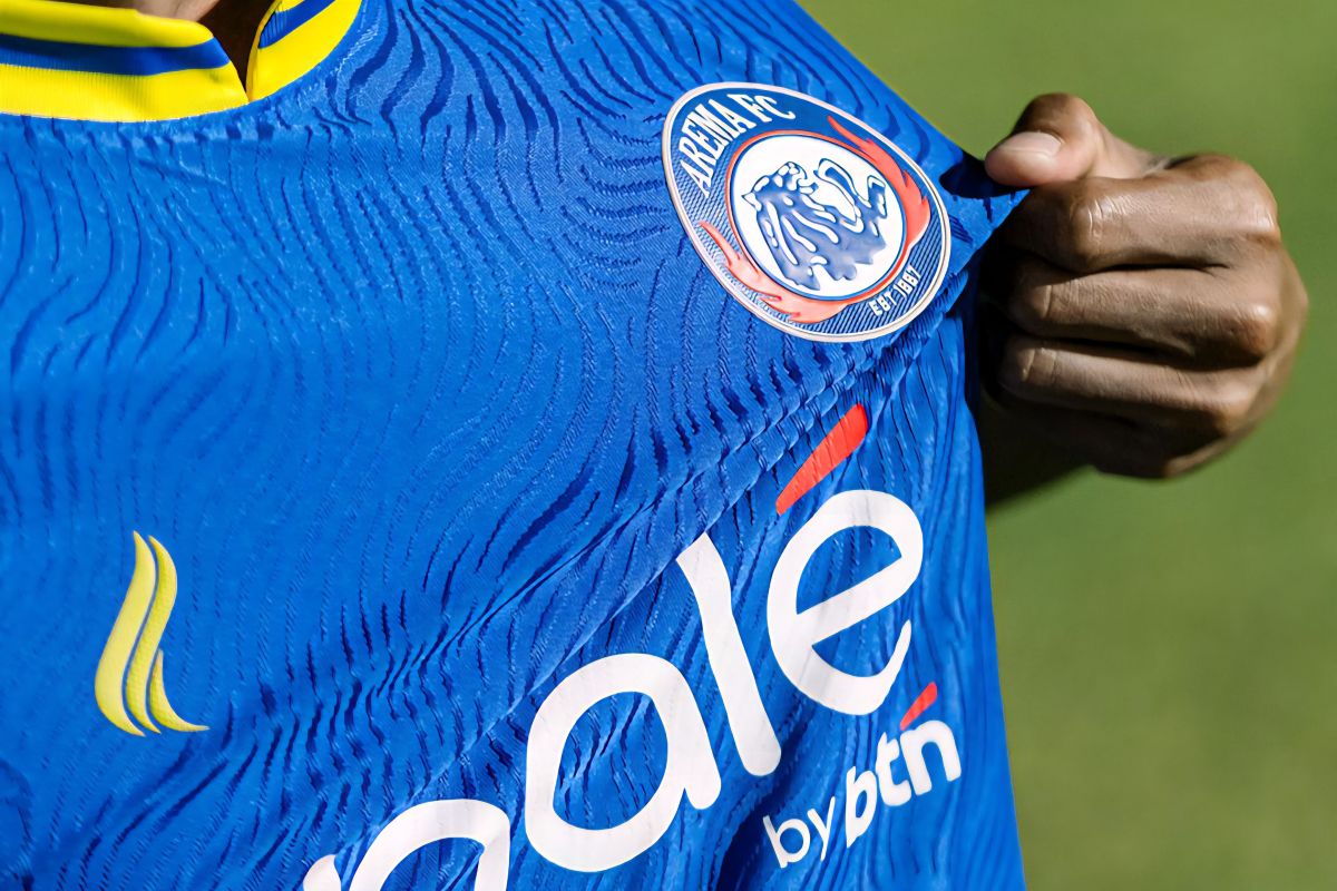 Arema hadirkan nuansa historis pada seragam terbarunya