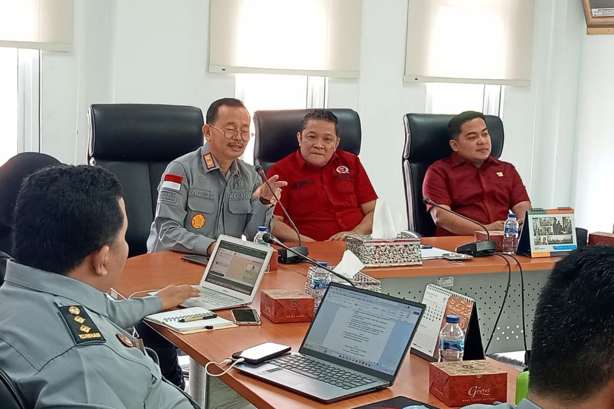 Kemenkum Sumbar perkuat pembentukan Ranperda Koperasi Dhamasraya