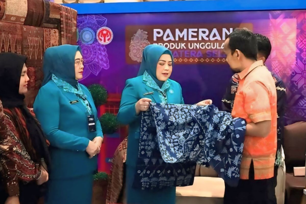 Batik "Dua Rumpun Enam Suku" OKU Selatan terima hak cipta KemenkumHAM
