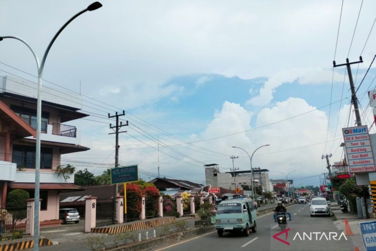 Dishub Rejang Lebong pasang 75 titik lampu penerangan jalan umum