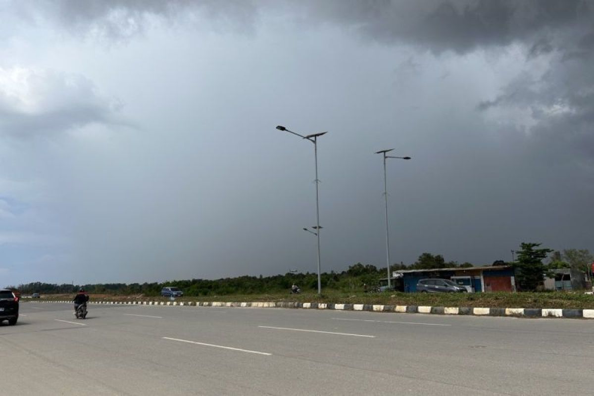 BMKG prakirakan Palembang dan mayoritas Indonesia diguyur hujan pada Selasa
