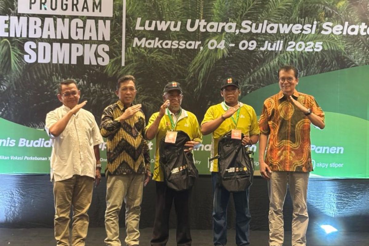 BPDP-Ditjebun libatkan AKPY latih 210 petani sawit