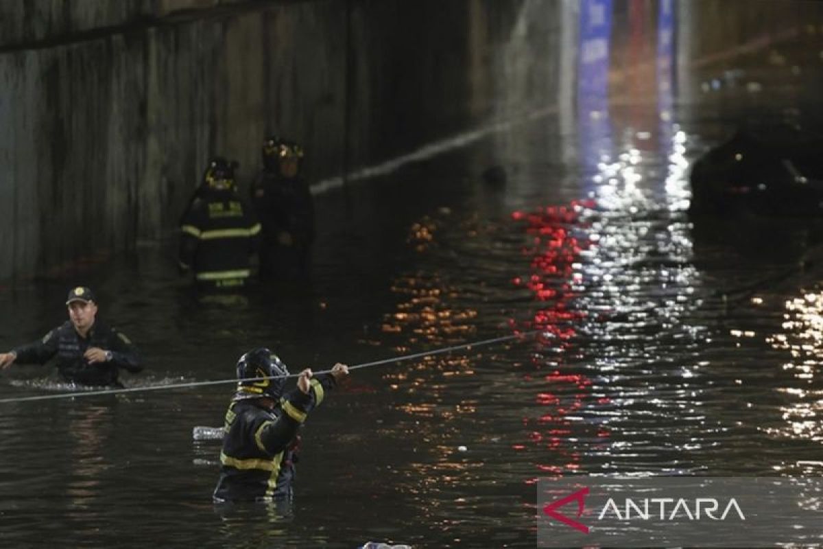 Gedung Putih: Banjir di Texas adalah kehendak Tuhan