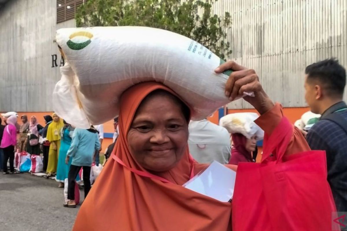 Sumbar maksimalkan validasi data penerima bantuan sosial
