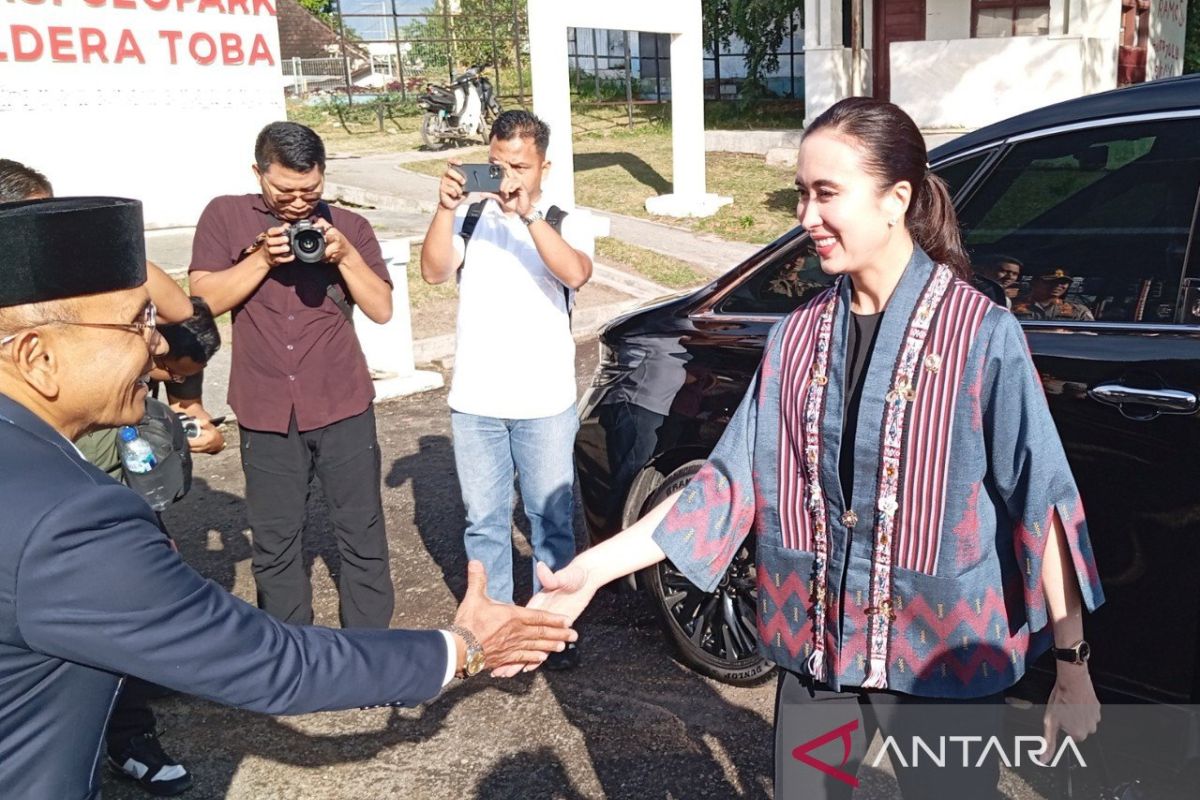 Menteri Pariwisata kunjungan empat kabupaten kawasan Danau Toba, ini tujuannya