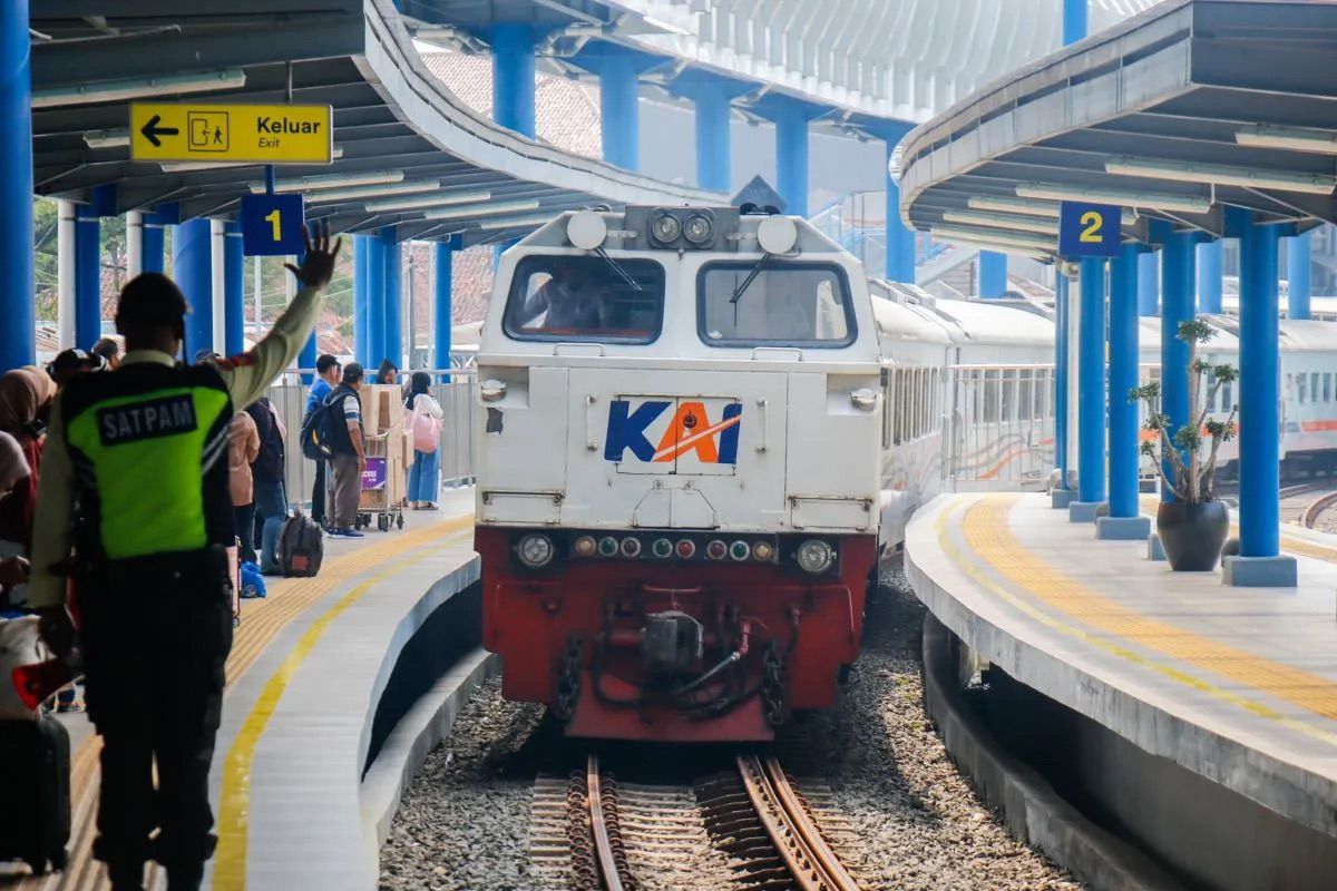 KAI pastikan telusuri pelaku vandalisme pelemparan pada kereta api