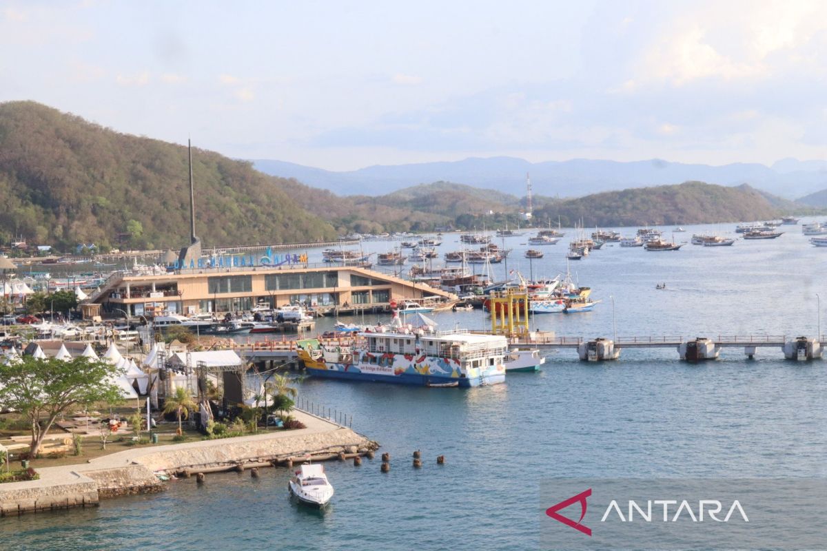 BMKG ingatkan risiko cuaca ekstrem perairan Labuan Bajo dan TNK di NTT