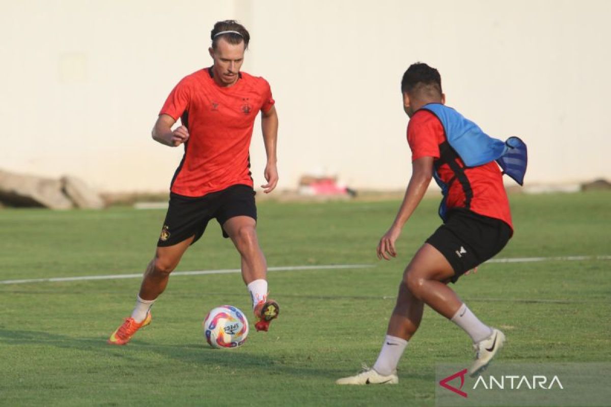 Luuk De Jong dan pangsa informasi transfer pemain