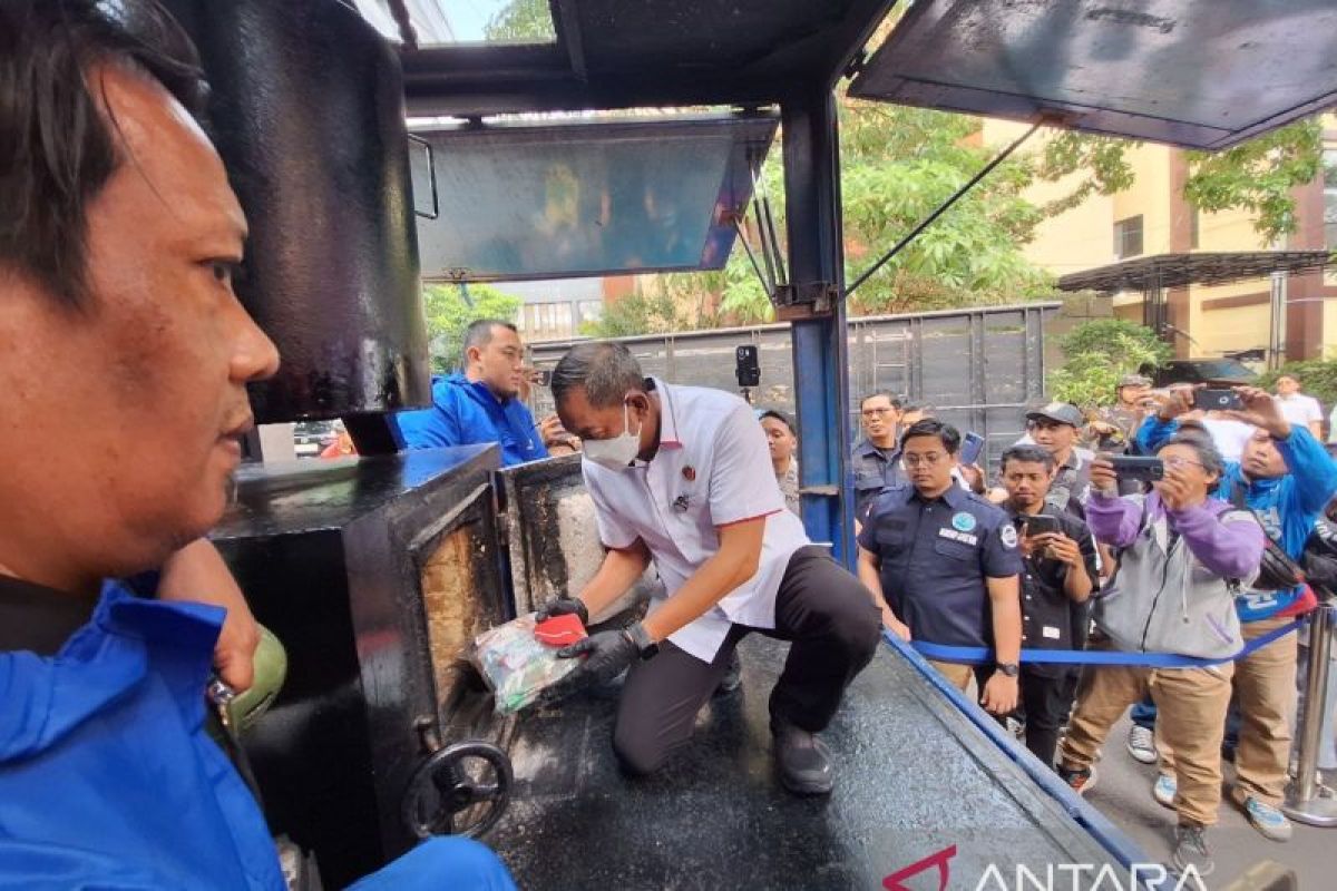 Polda Jatim musnahkan barang bukti 49 kg sabu-sabu