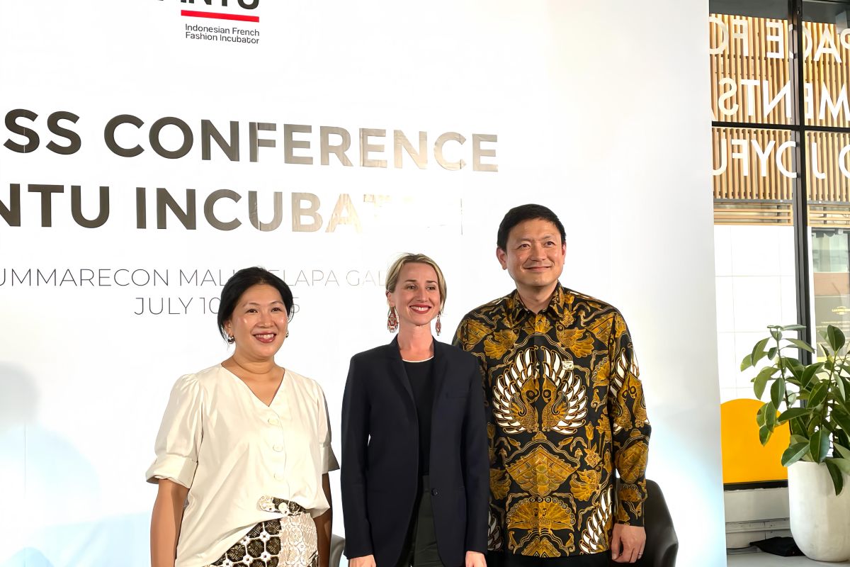 PINTU jembatani kreator Indonesia-Prancis untuk residensi fesyen