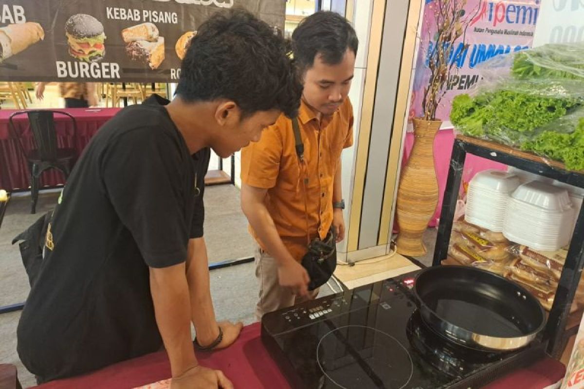 PLN UP3 Manokwari dorong penggunaan kompor listrik ramah lingkungan