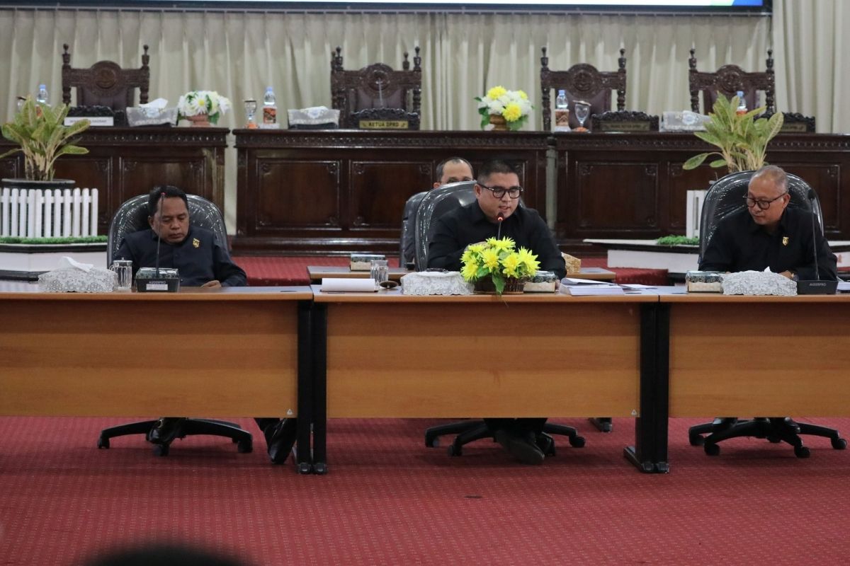 DPRD HSS rapat gabungan komisi bahas pajak daerah dan desa wisata