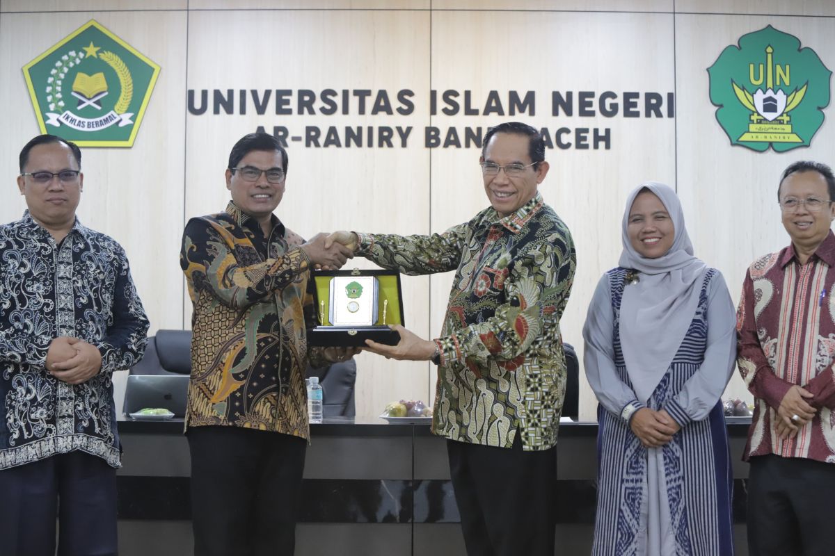 Rektor berharap alumni UIN Ar-Raniry terima beasiswa PKUMI