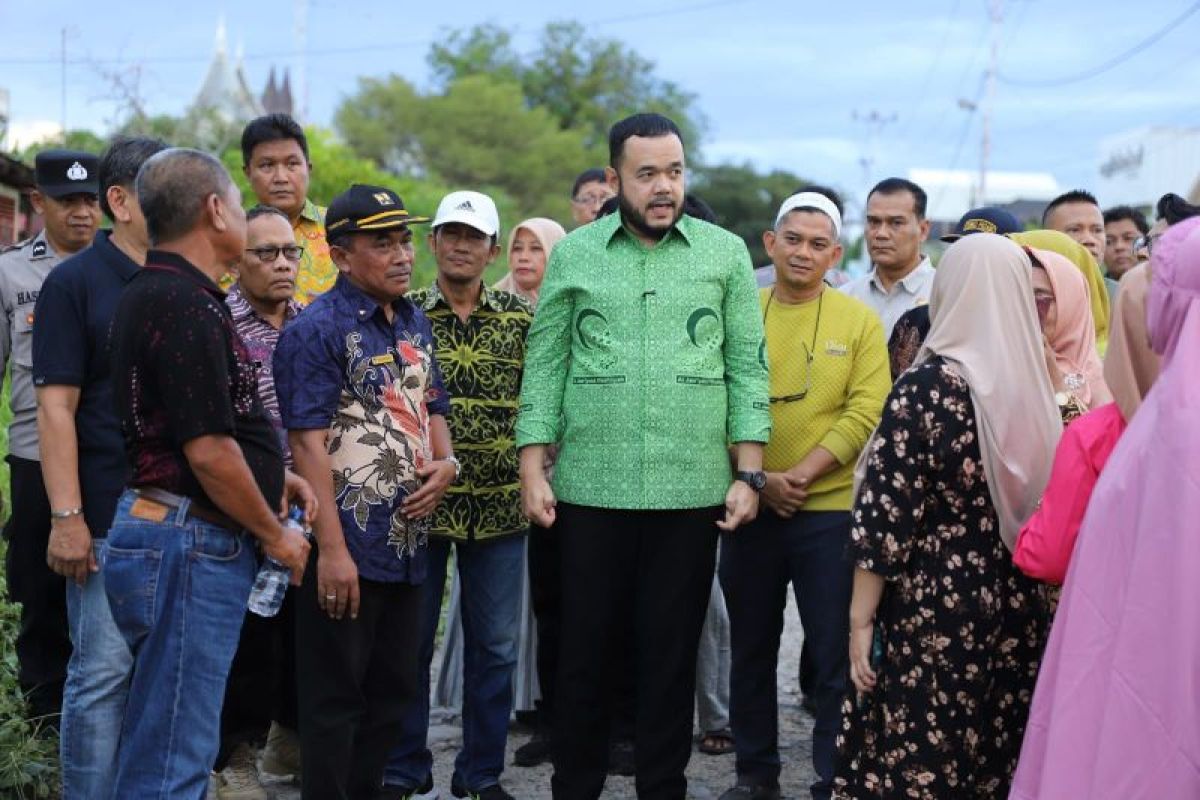 Percepat peningkatan infrastruktur, Wako Fadly Amran tinjau jalan di Padang Utara