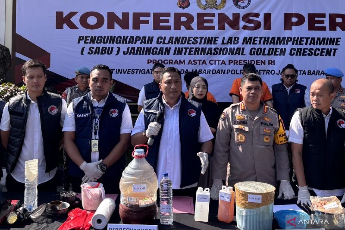 Indonesian police arrests an Iranian for running clandestine drug lab