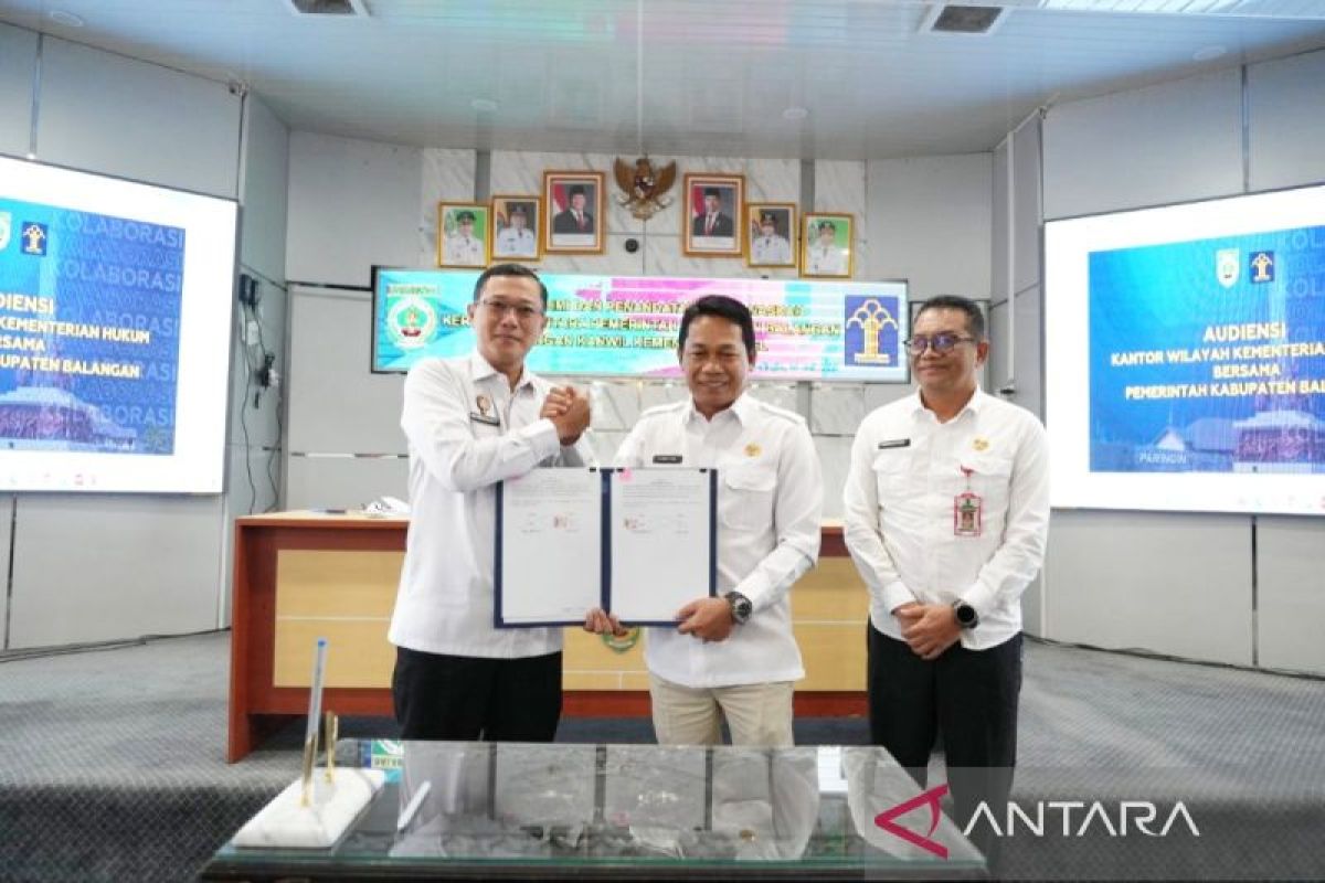 Kemenkum serahkan Surat Pencatatan Ciptaan untuk 81 inovasi Balangan