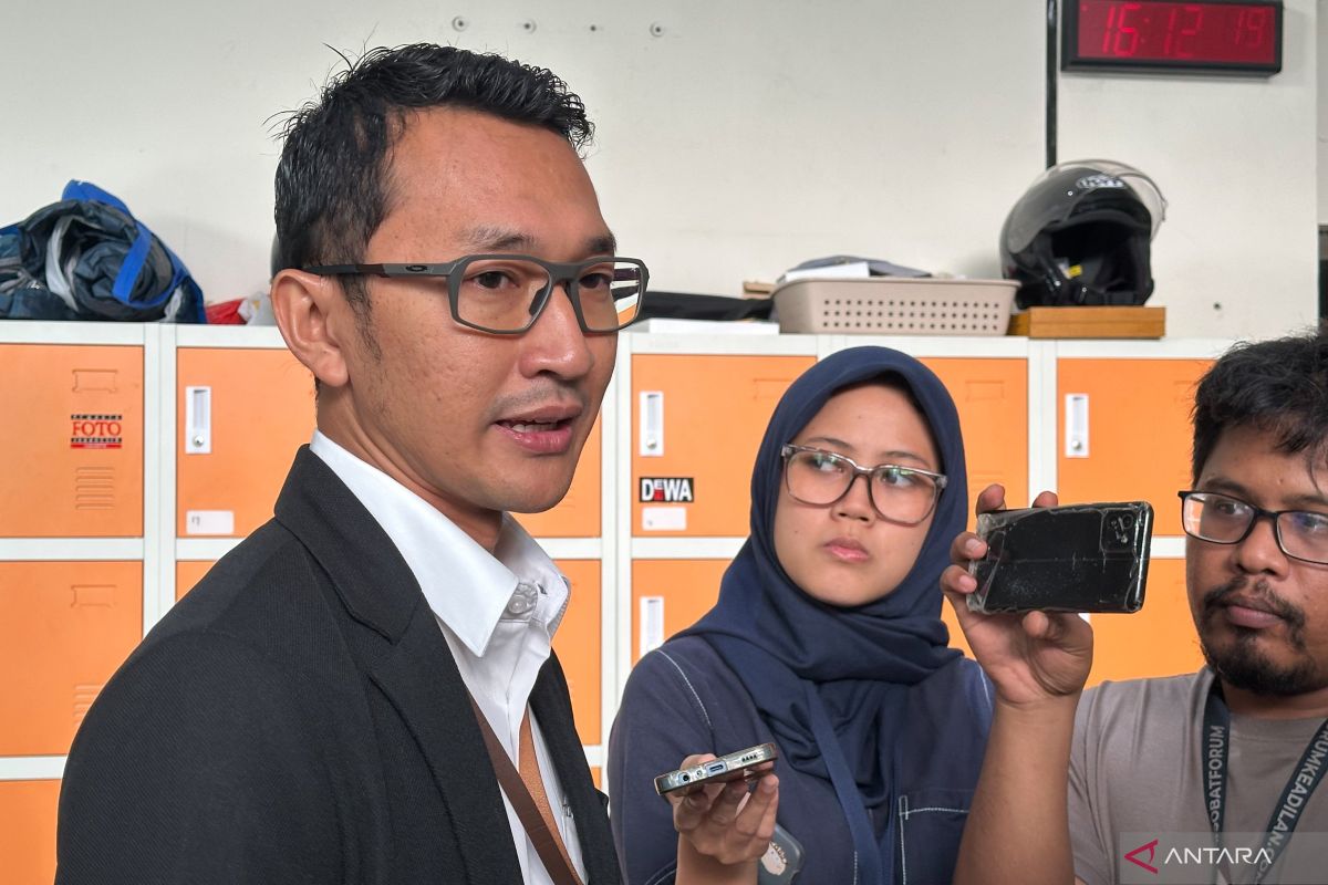 KPK cek kesehatan eks Ketua DPRD Jatim sebelum melakukan penahanan