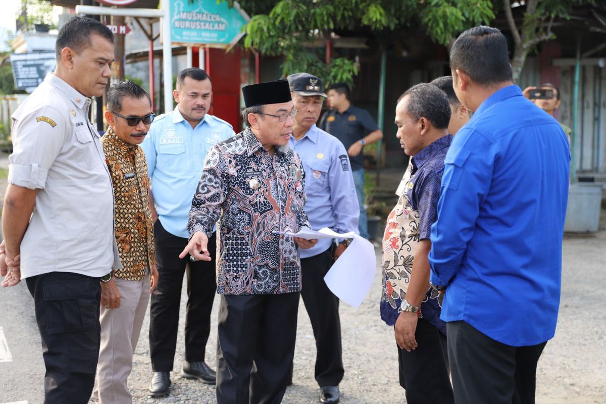 Wawako Maigus Nasir tinjau rencana pelebaran jalan dan perbaikan drainase di Koto Tangah