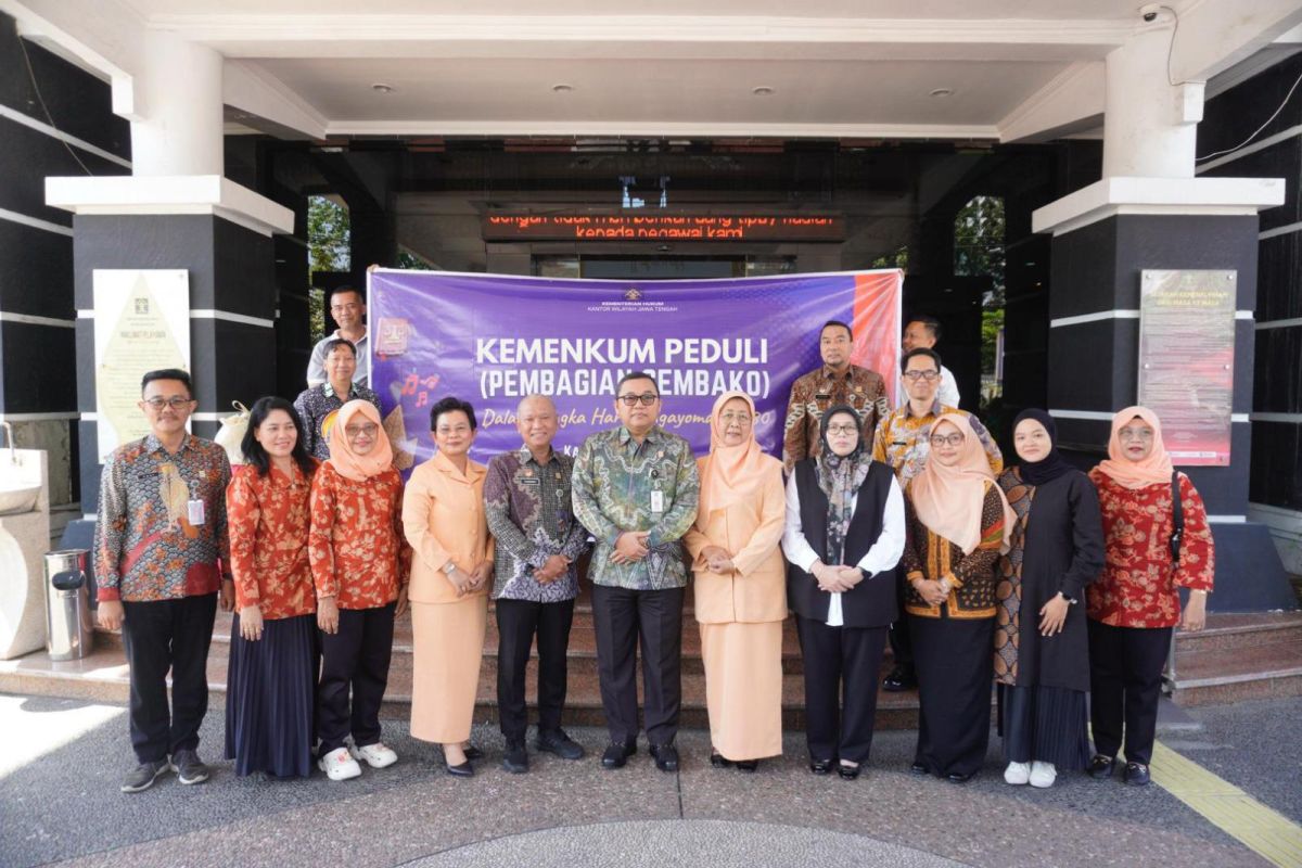 Kemenkum Jateng salurkan bantuan sosial sambut Hari Pengayoman Tahun 2025