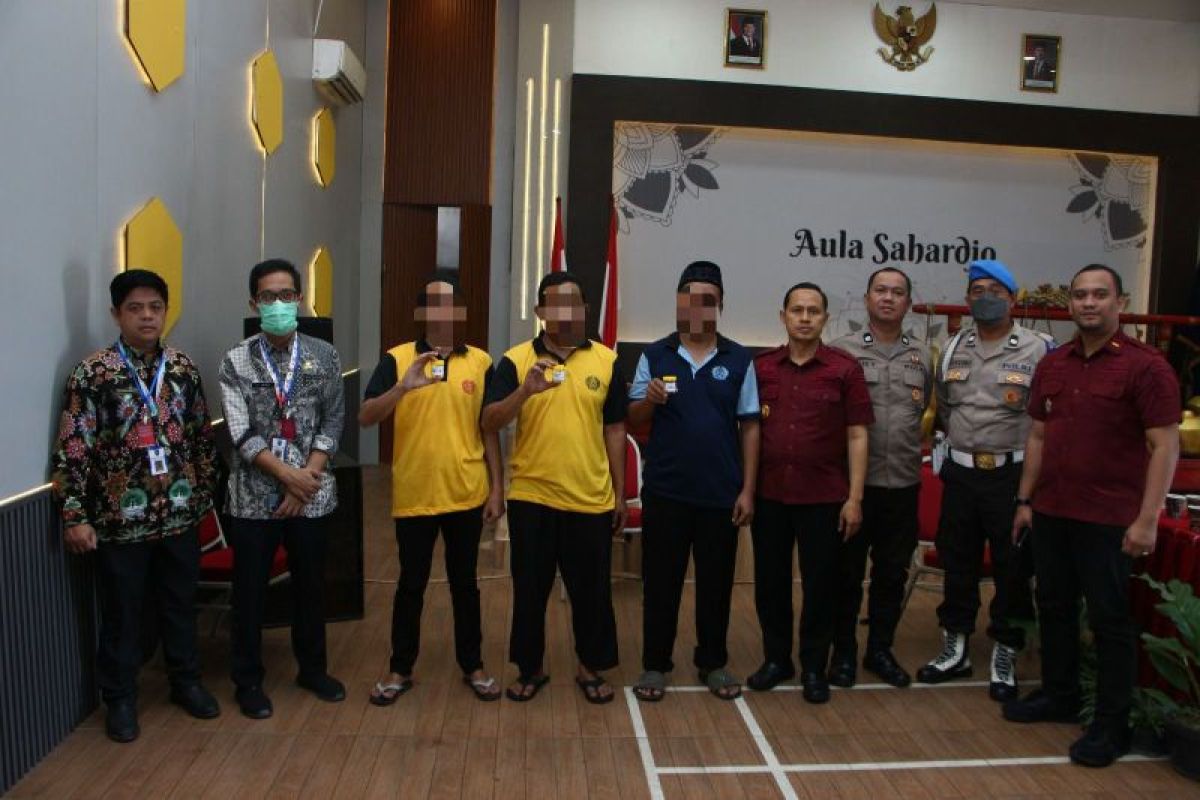 Perangi narkoba, Lapas Madiun tes urine warga binaan secara acak