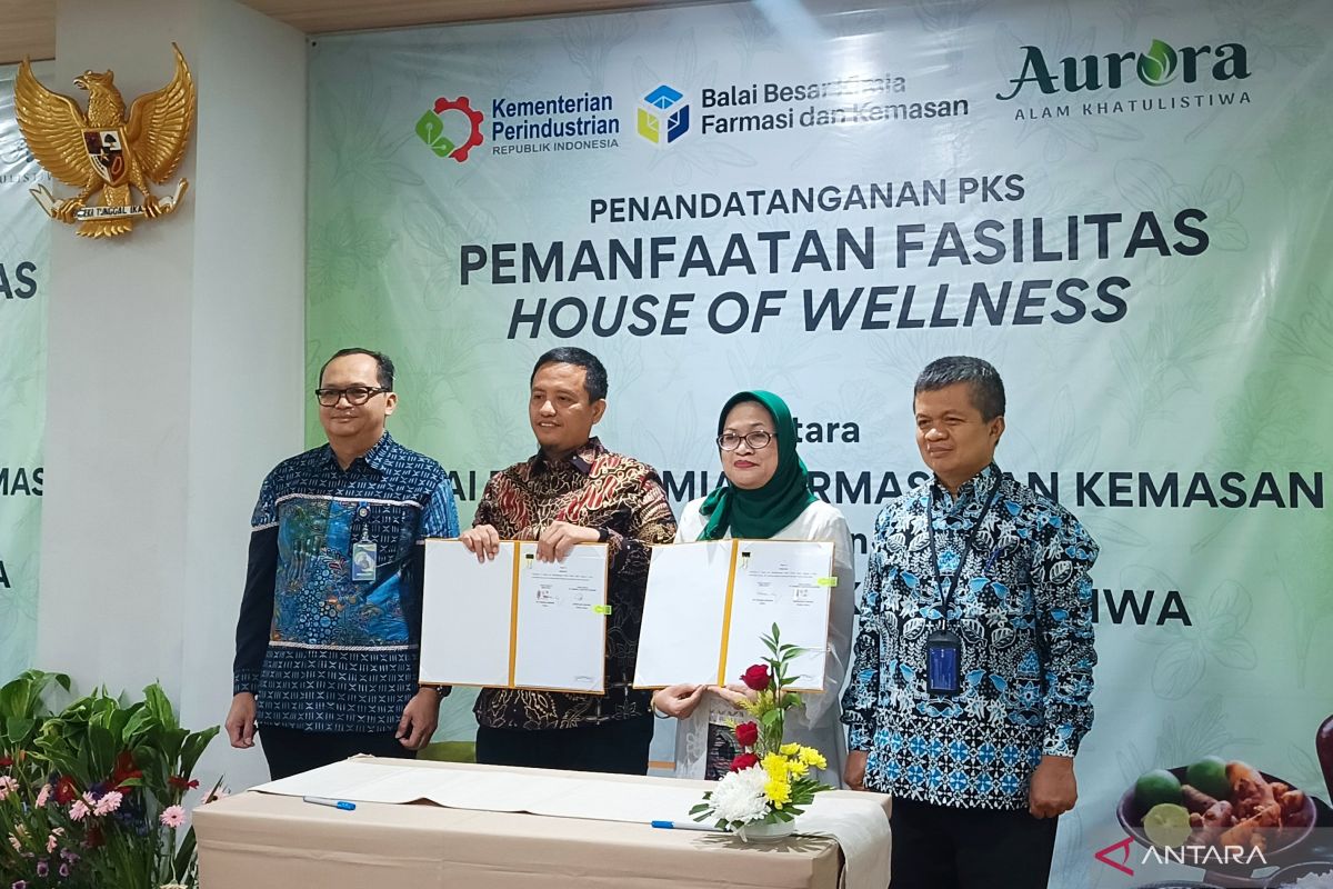 Indonesia pushes natural-based medicine industry, inks deal