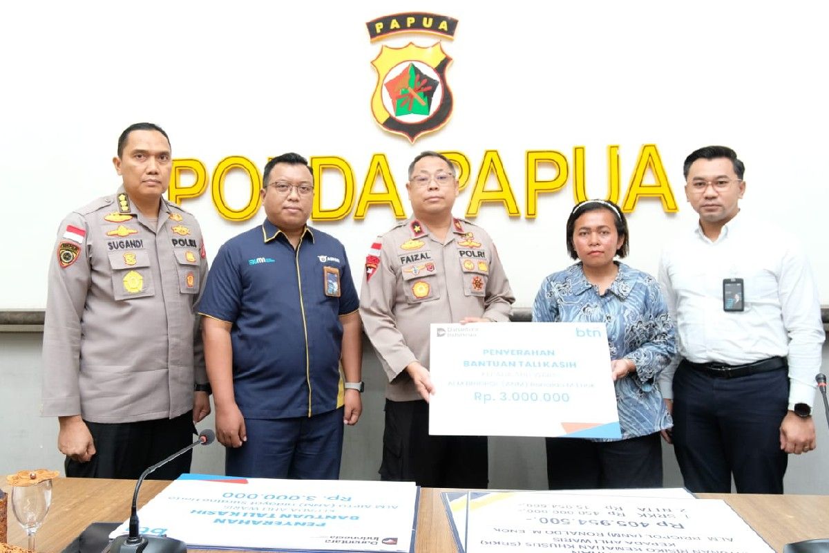 Scholarships, compensation awarded to Papua police heirs