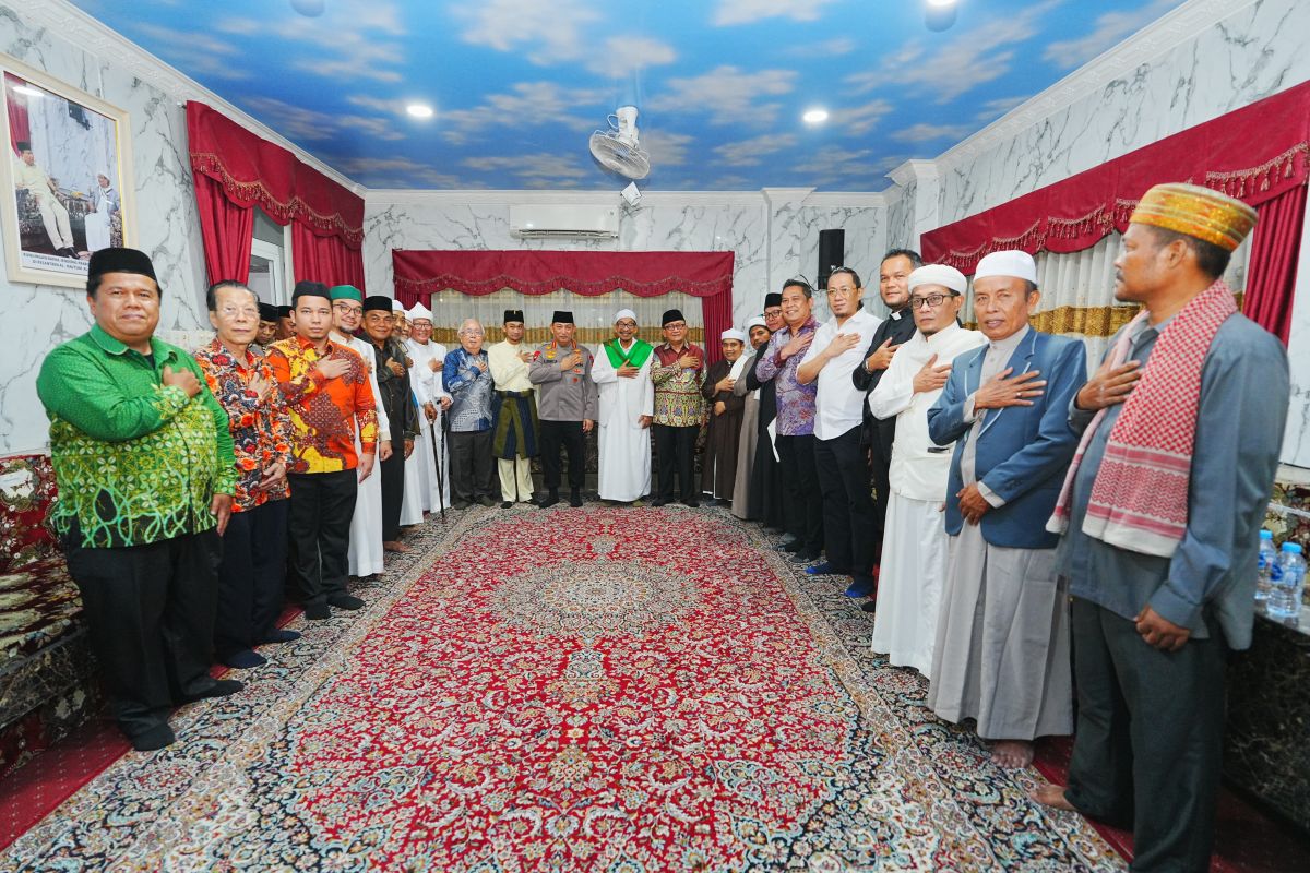 Kapolri bersilaturahmi dengan tokoh lintas agama Sumut