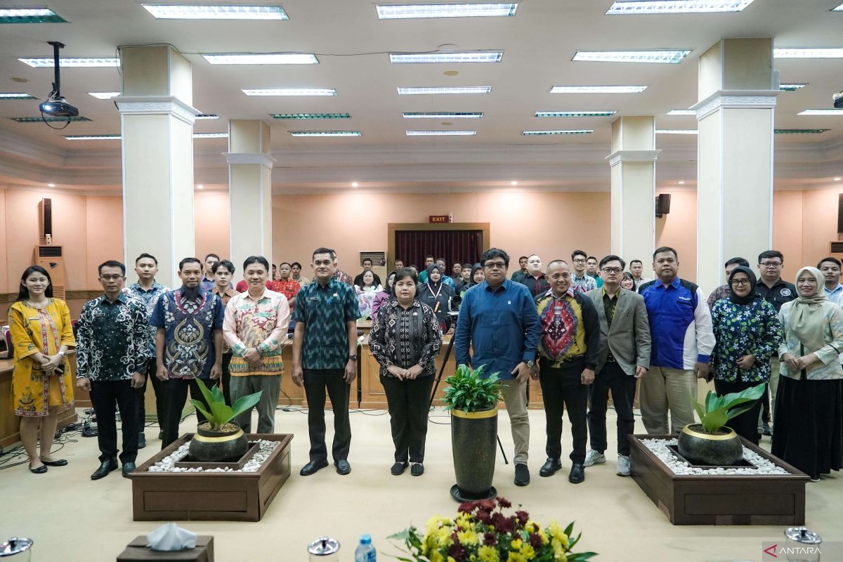 Diskominfo Kalbar memperkuat komunikasi melalui Website KIM.id