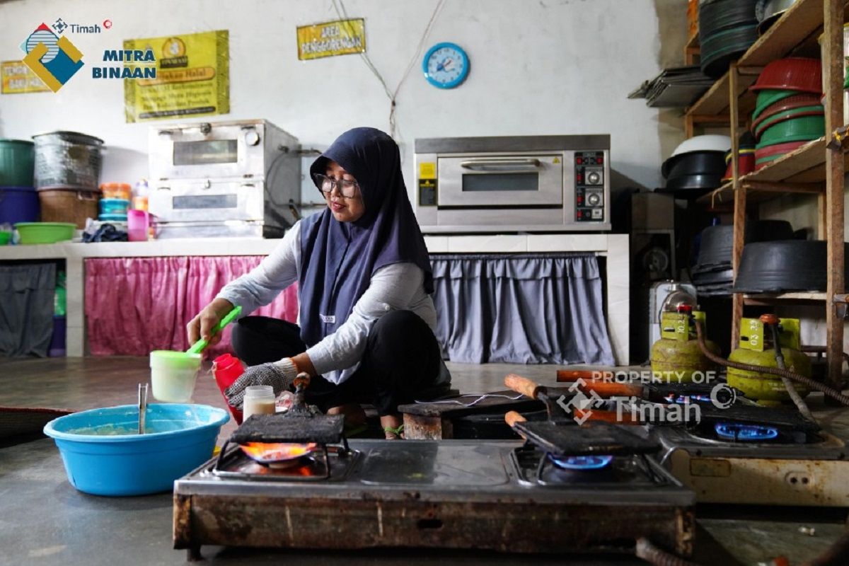 Berkat PT Timah, Kue semprong Bangka Tengah tembus pasar nasional