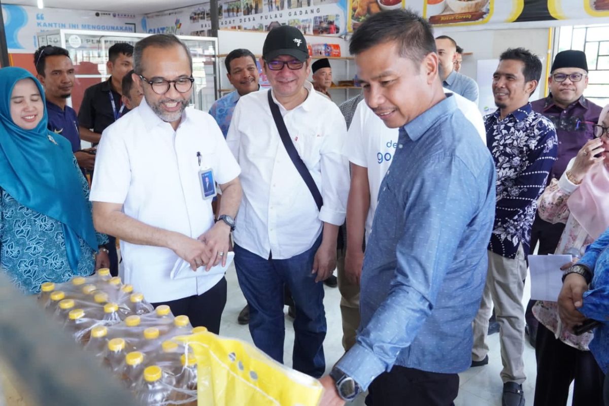 Bupati dan Wakil Bupati Kampar Sambut Kunjungan Kemenko Pangan RI