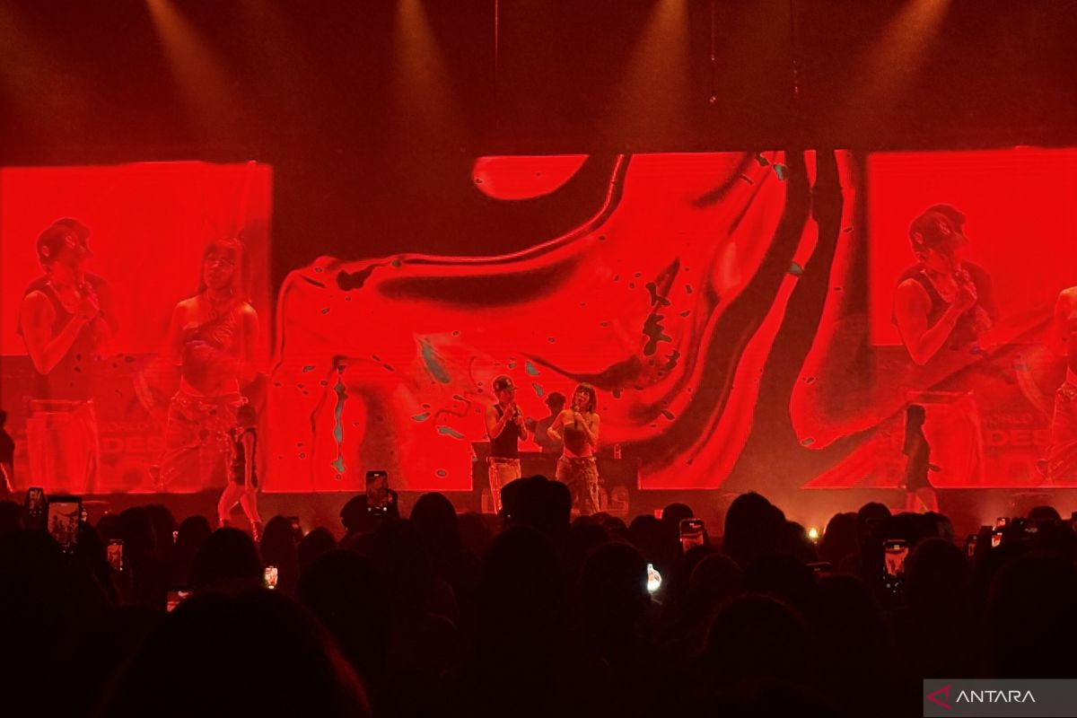 Ramengvrl ikut menyanyikan “Nasty” di konser Jay Park