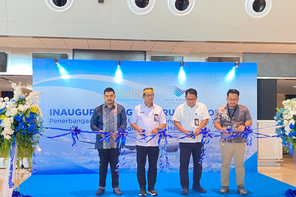 Garuda - Safina buka penerbangan umrah langsung di 5 kota Indonesia