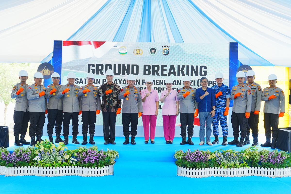 Kapolri menghadiri "groundbreaking" sembilan SPPG Polda Riau