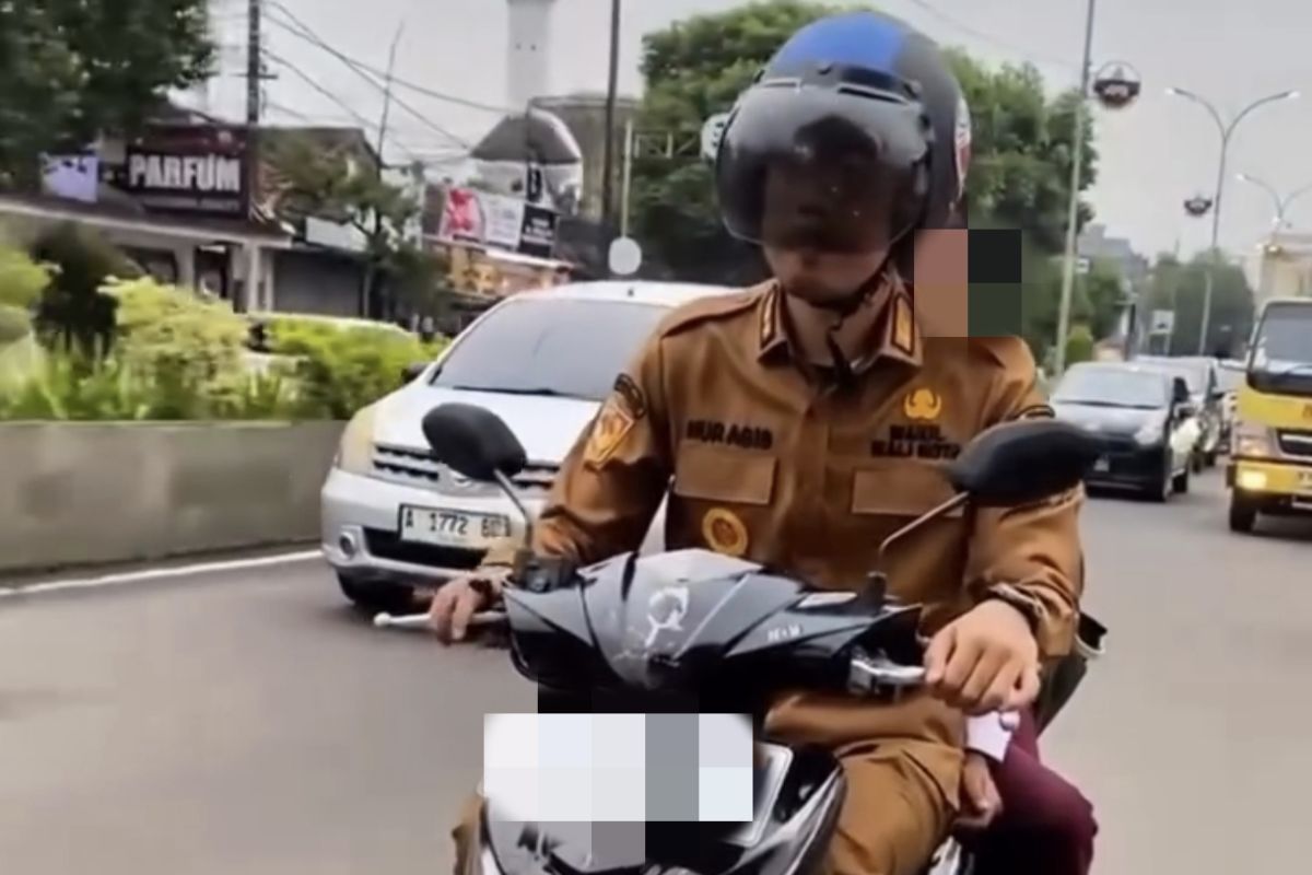 Antar anak sekolah hari pertama, Wakil Wali Kota Serang ditilang polisi