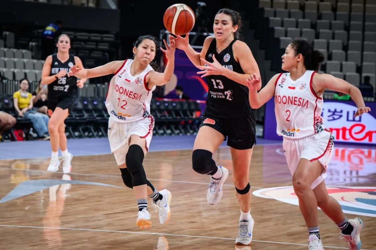 Timnas bola basket Indonesia kalah melawan Selandia Baru di Divisi A Piala Asia Putri 2025