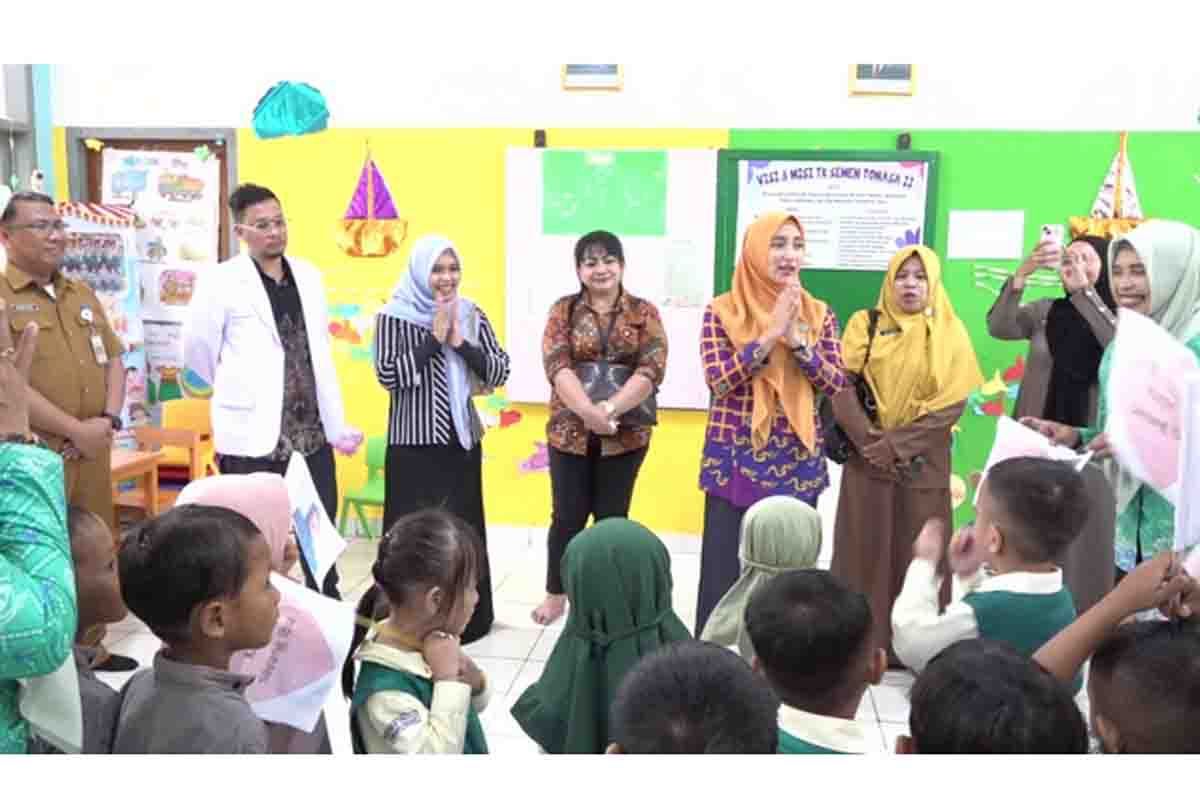 Bunda PAUD Pangkep tinjau MPLS TK Semen Tonasa II