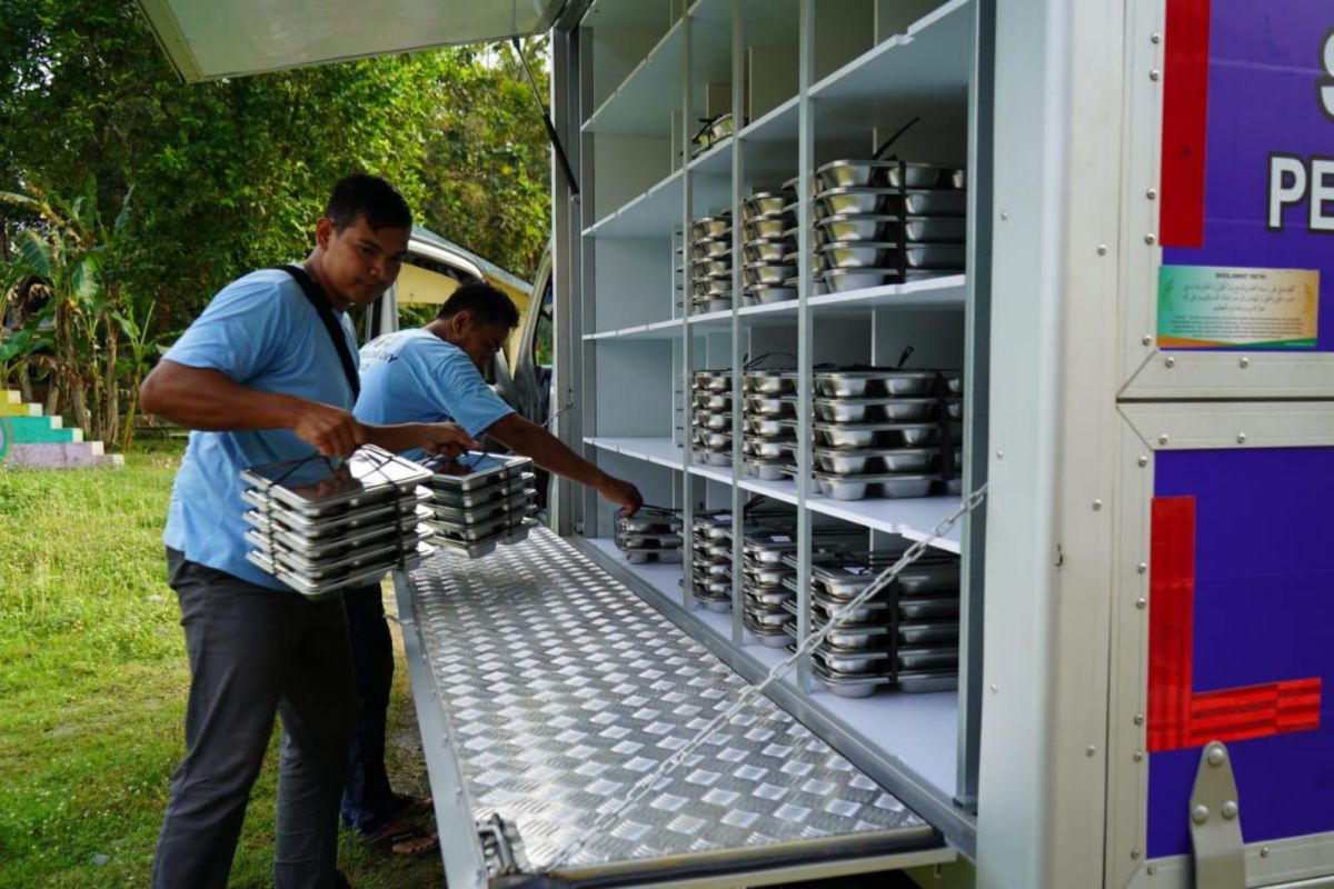 SPPG Polda DIY salurkan 1.954 paket MBG ke siswa Kulon Progo