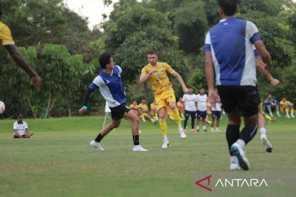Pelatih klaim kondisi fisik pemain PSIM meningkat setelah uji tanding
